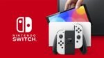 Nintendo Switch (modelo OLED) con base y mandos Joy-Con blancos - Imagen 3